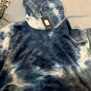 Fashion Nova Good Vibes Velour Blue Legging Set.